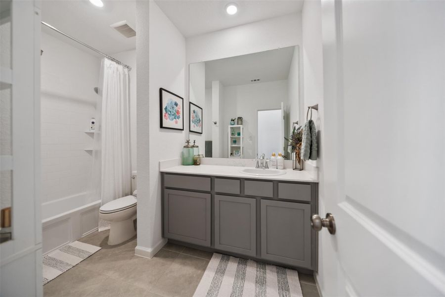 Furnished interior view inside a new home in Pomona, Manvel (Image 29).