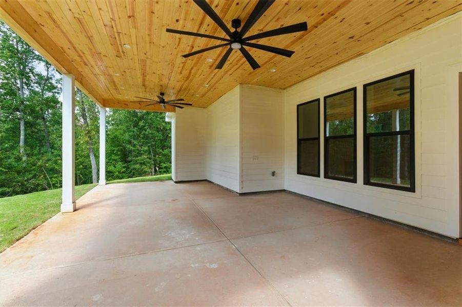 Image 28 of a home in .