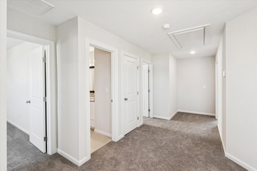 Spacious, unfurnished interior of a new home in Windsor, North Augusta (Image 25).