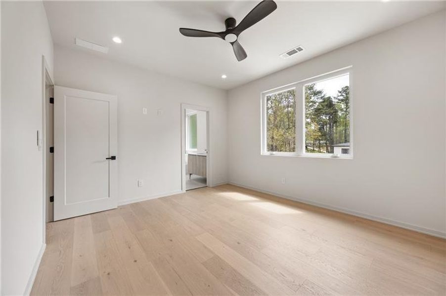 Spacious, unfurnished interior of a new home in , Sandy Springs (Image 27). Spacious, unfurnished interior of a new home in , Sandy Springs (Image 27).