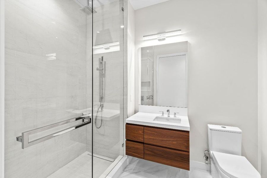 013-200SoutheastMiznerBoulevard-Villa101