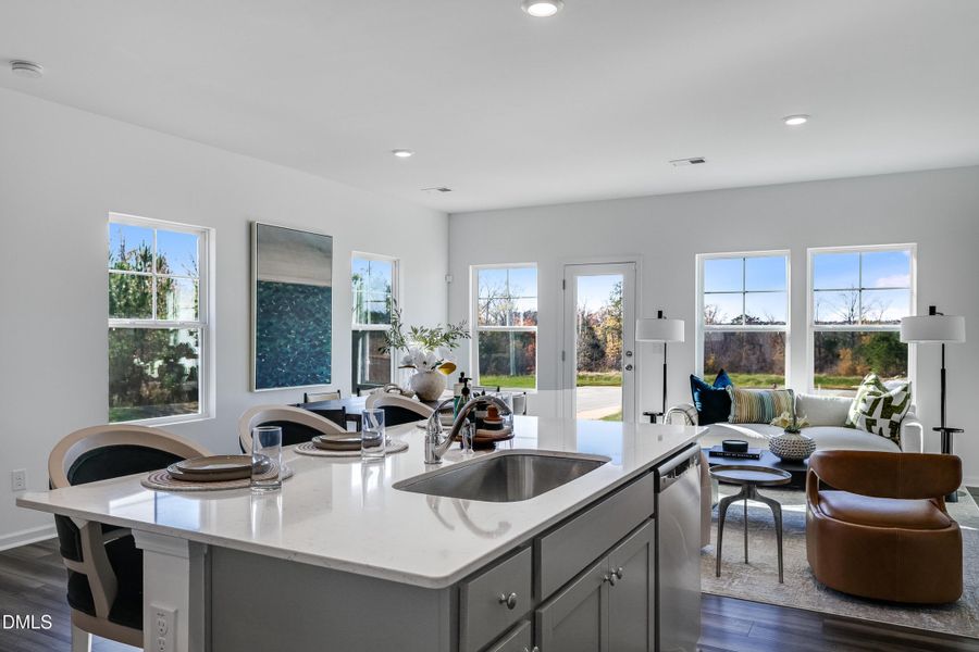 SUN_CaitlinCrossing_Pic_130Florida-15 SUN_CaitlinCrossing_Pic_130Florida-15