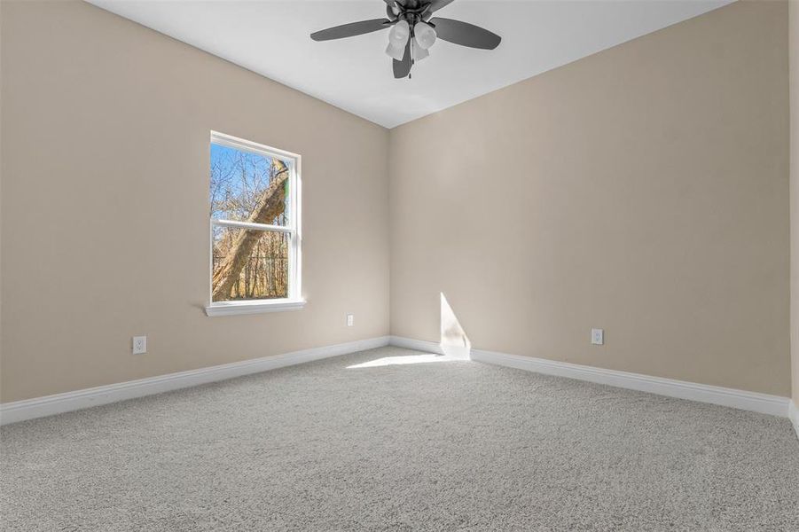 Spacious, unfurnished interior of a new home in , Corsicana (Image 12).