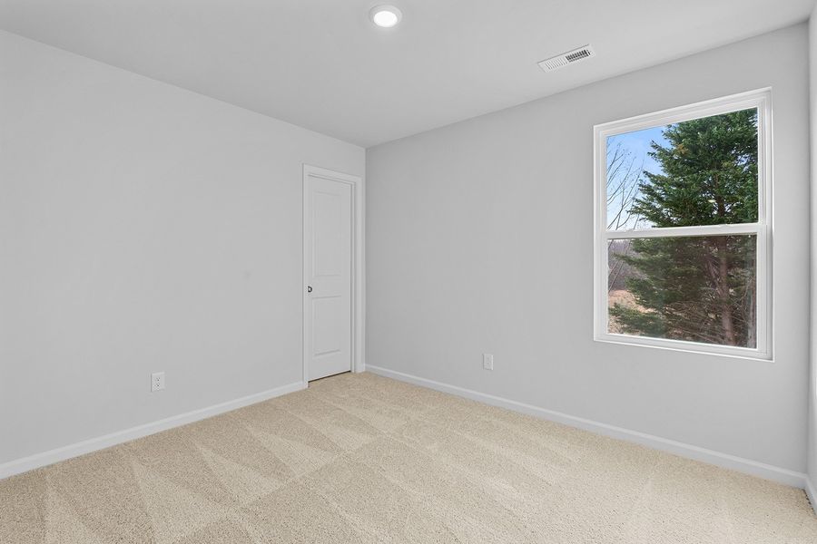 Spacious, unfurnished interior of a new home in Bell West, Kernersville (Image 34).