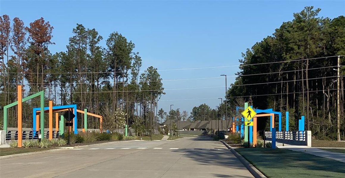 To get to the custom section, follow Artavia parkway until you get to the barricades and turn left on Astaire Parkway. Go over the bridge (shown here) and turn left onto Randolf Road into the section.