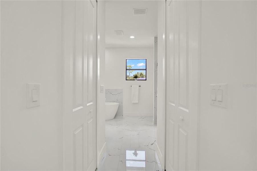 Spacious, unfurnished interior of a new home in , Port Charlotte (Image 42).