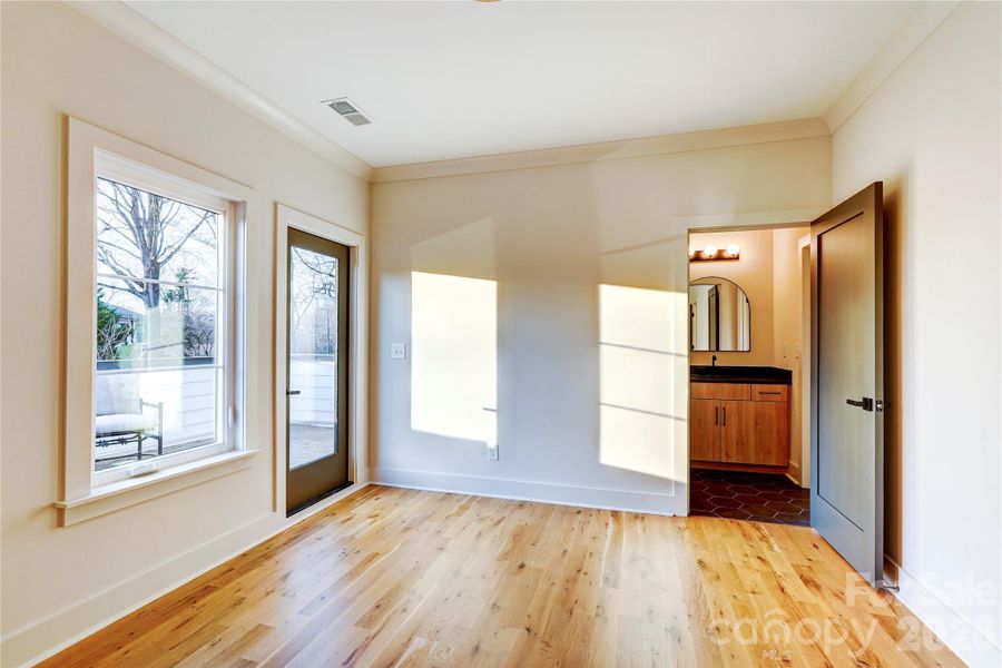 Spacious, unfurnished interior of a new home in , Charlotte (Image 39).