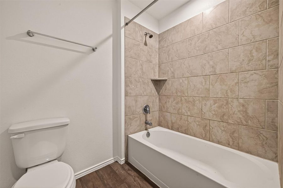 Furnished interior view inside a new home in Windstone on the Prairie, Richmond (Image 19).