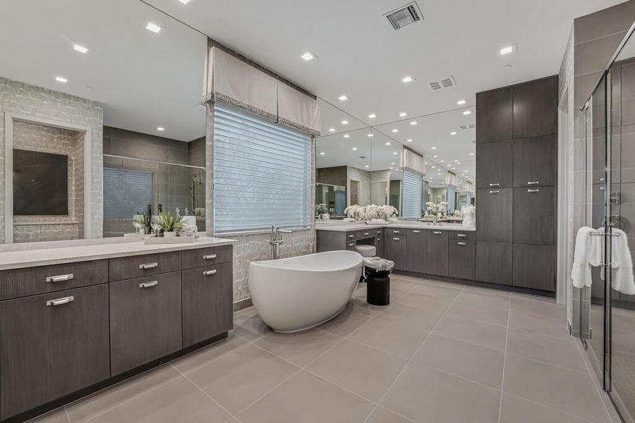 Furnished interior view inside a new home in Apex at Avenir, Palm Beach Gardens (Image 83).