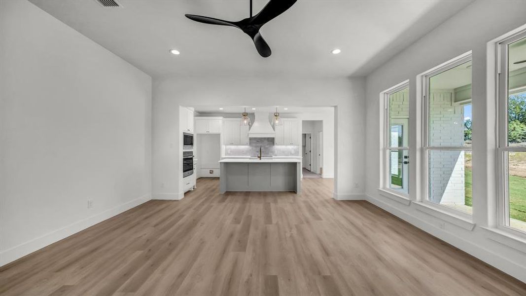 Spacious, unfurnished interior of a new home in , Weatherford (Image 19). Spacious, unfurnished interior of a new home in , Weatherford (Image 19).