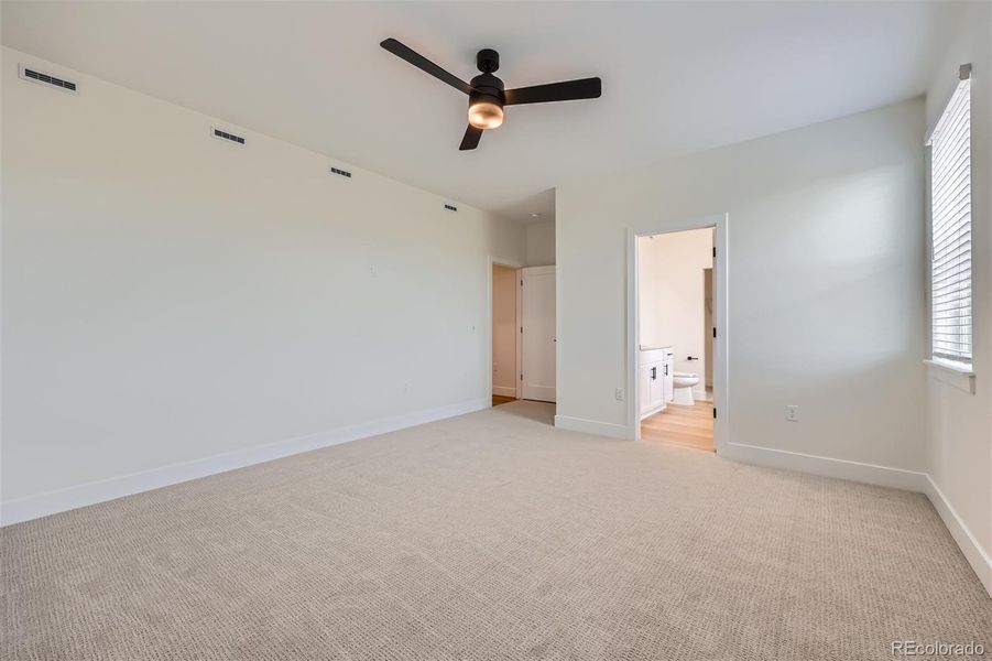 Spacious, unfurnished interior of a new home in , Elizabeth (Image 23).