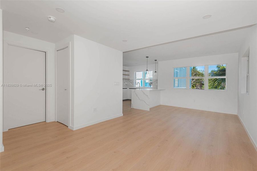 Spacious, unfurnished interior of a new home in , Fort Lauderdale (Image 13). Spacious, unfurnished interior of a new home in , Fort Lauderdale (Image 13).