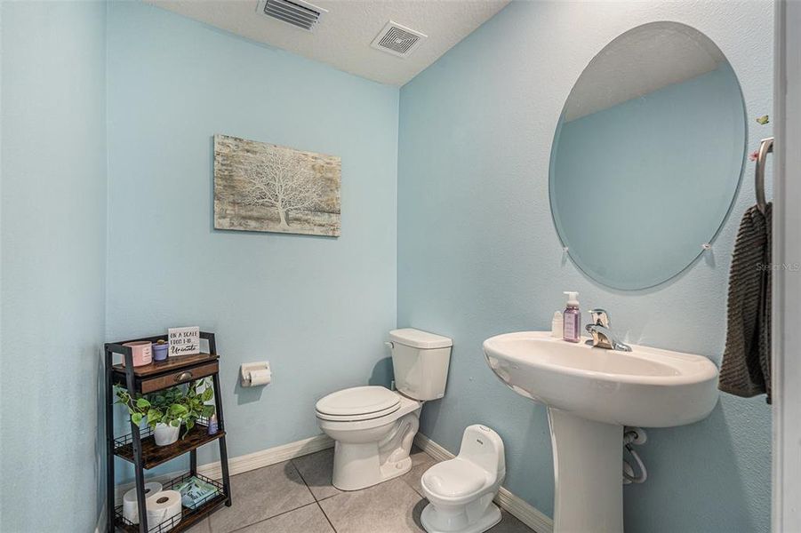 Furnished interior view inside a new home in Heritage Hills, Dade City (Image 23).