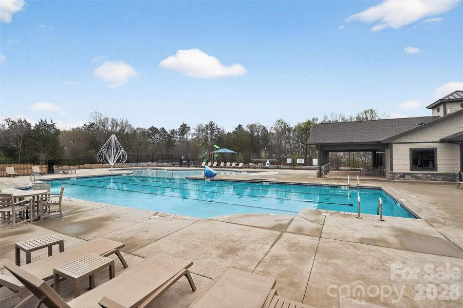 Community amenities in Fergus Crossing, York (Image 28).