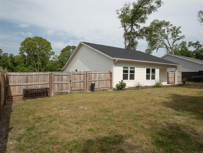 Exterior details and patio area of a home in , Newberry (Image 4).