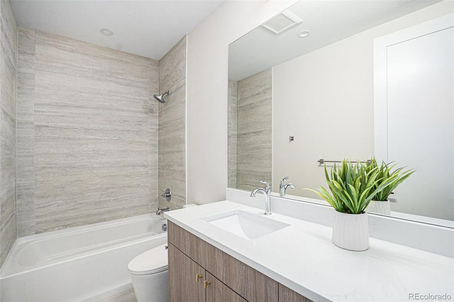 Full basement bath for bedrooms 4 & 5