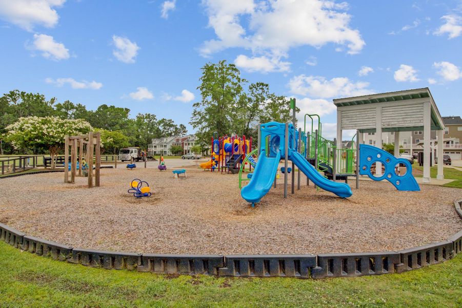 Community amenities in , Moncks Corner (Image 61).