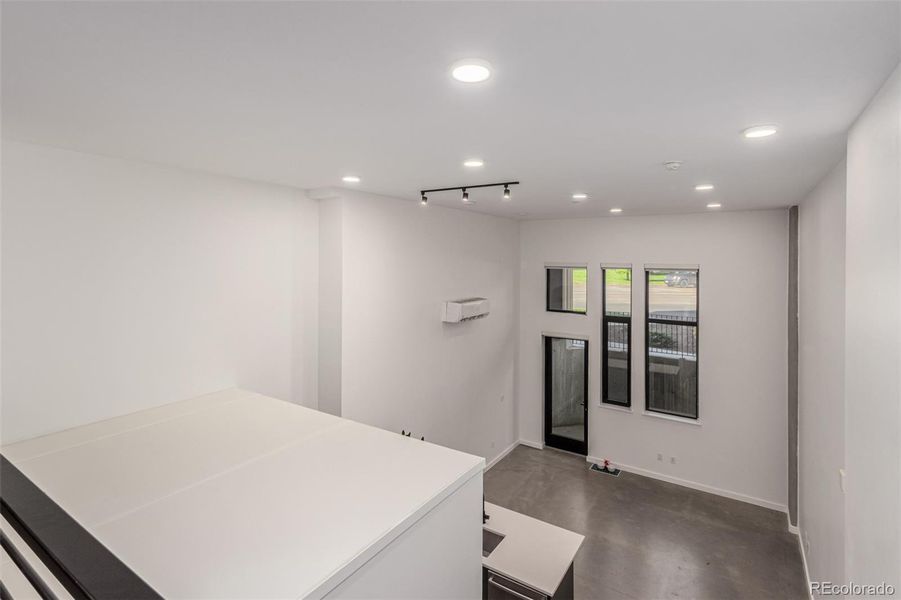 Image 34 of a home in .