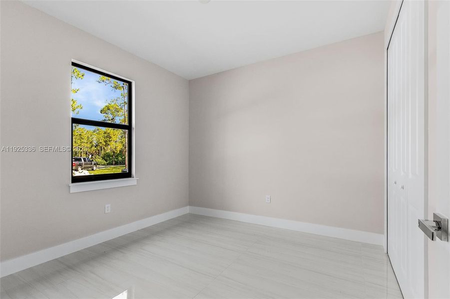 Spacious, unfurnished interior of a new home in , Naples (Image 17).