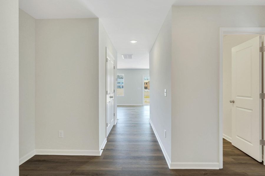 Spacious, unfurnished interior of a new home in , Ladson (Image 30).