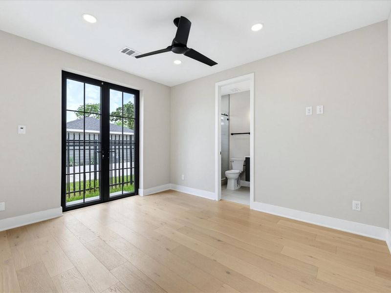 Spacious, unfurnished interior of a new home in , Houston (Image 23). Spacious, unfurnished interior of a new home in , Houston (Image 23).