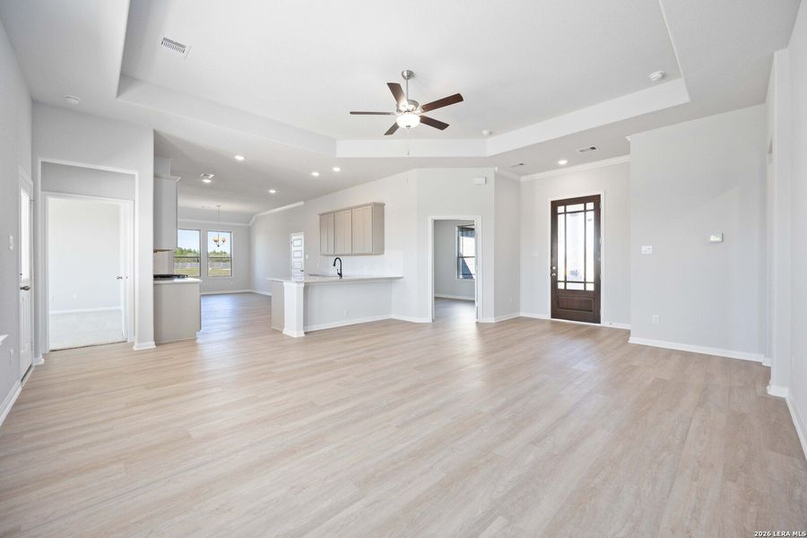 Spacious, unfurnished interior of a new home in Bonita Vista, Pleasanton (Image 15). Spacious, unfurnished interior of a new home in Bonita Vista, Pleasanton (Image 15).