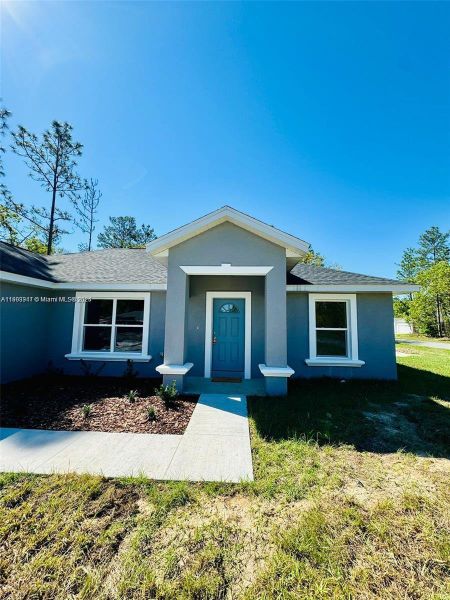 Exterior details and patio area of a home in , Ocala (Image 3). Exterior details and patio area of a home in , Ocala (Image 3).