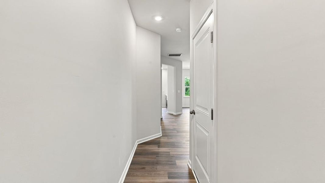 Spacious, unfurnished interior of a new home in Baxter Village, Boiling Springs (Image 14).