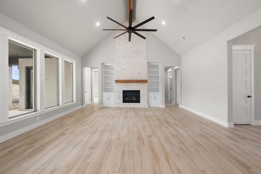 Spacious, unfurnished interior of a new home in , Midlothian (Image 32).