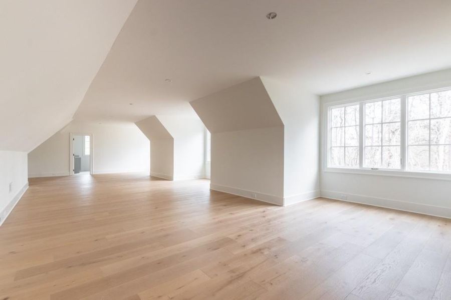 Spacious, unfurnished interior of a new home in , Milton (Image 35).
