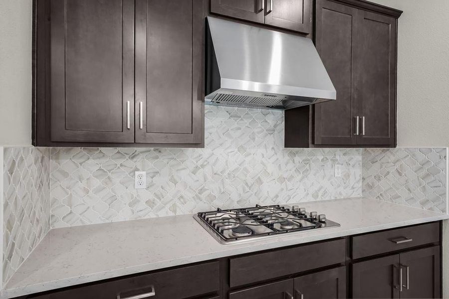 621 SE Ranch Oak Circle ~ Ready Now