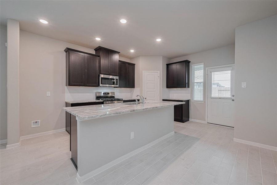 Furnished interior view inside a new home in River Ranch, Dayton (Image 6).