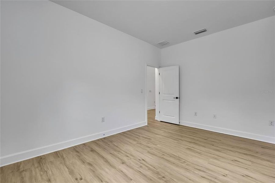 Spacious, unfurnished interior of a new home in , Brooksville (Image 34).