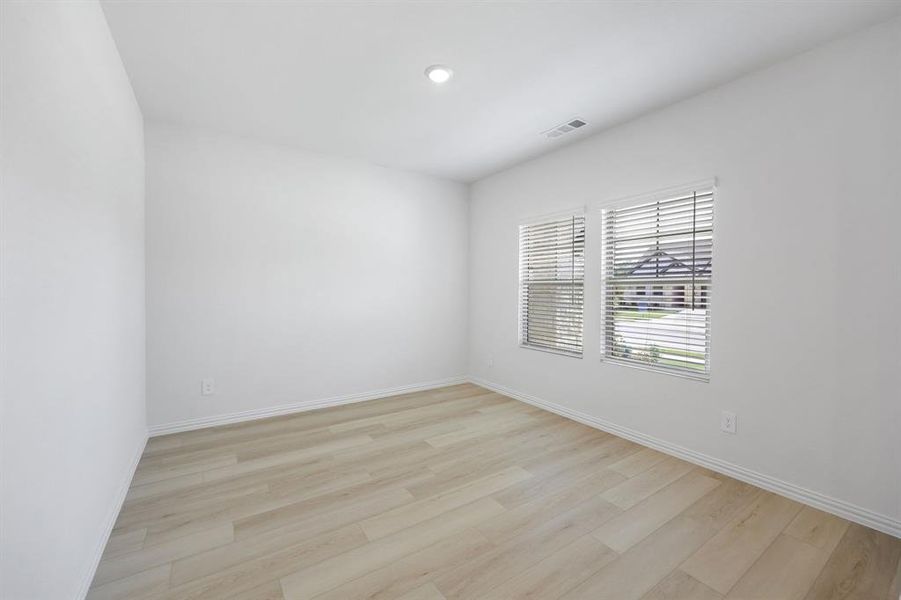 Photo is not of the actual home, but is an inspirational photo of builder’s model home and may depict options, furnishings, and/or decorator features that are not included. Photo is not of the actual home, but is an inspirational photo of builder’s model home and may depict options, furnishings, and/or decorator features that are not included.