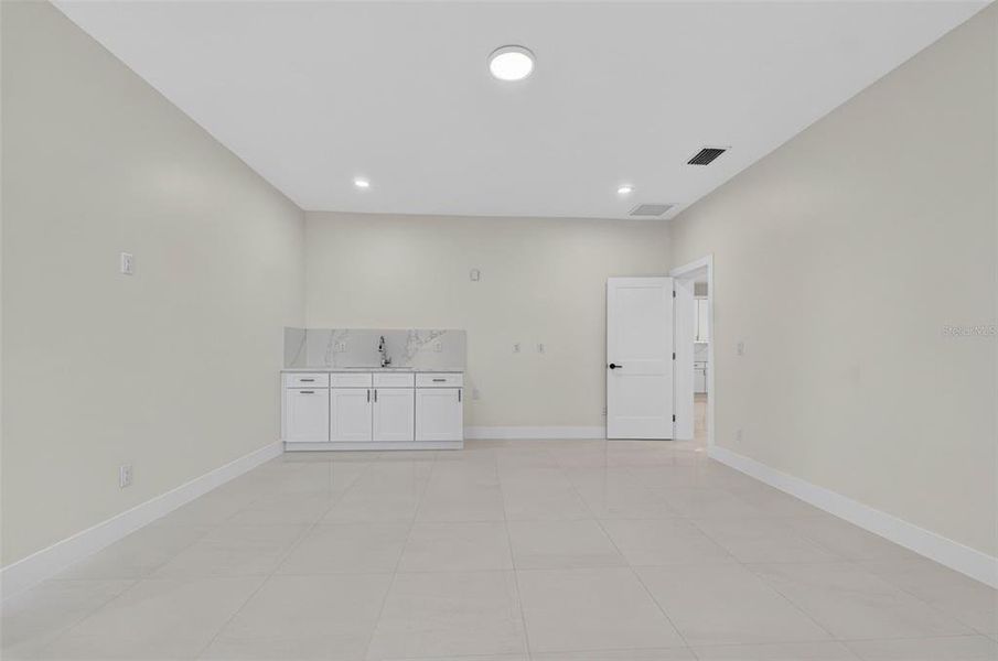 Spacious, unfurnished interior of a new home in , Lakeland (Image 46). Spacious, unfurnished interior of a new home in , Lakeland (Image 46).