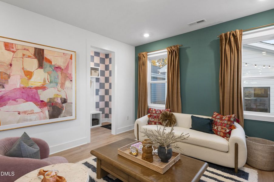 APA-0019*_Creator_C_Family2