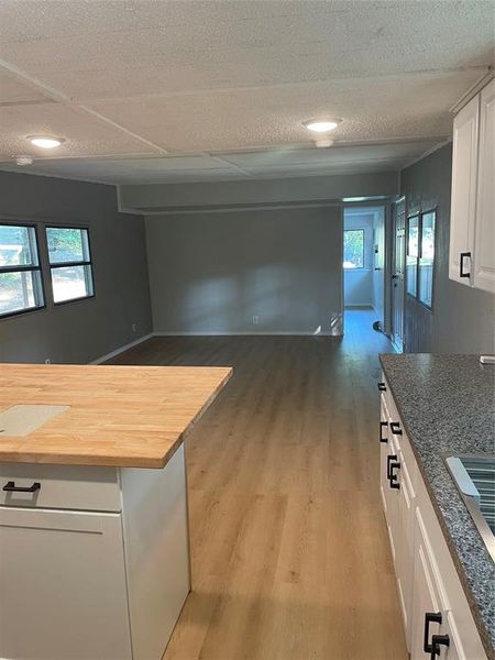 Furnished interior view inside a new home in , Malakoff (Image 9).