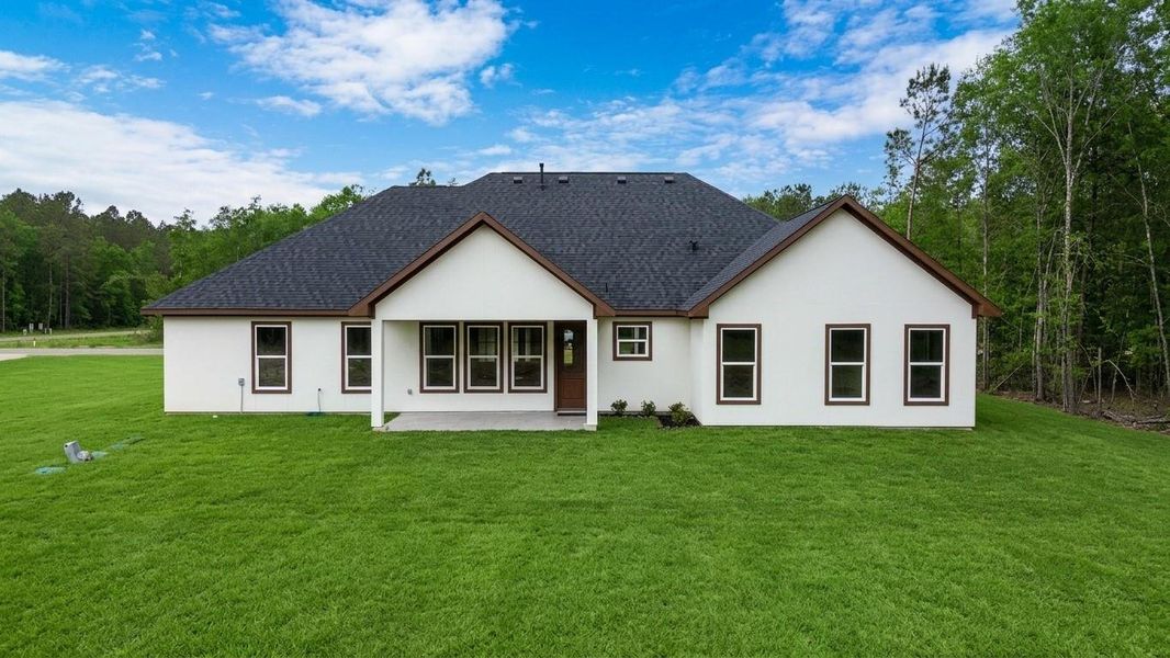 Exterior details and patio area of a home in , Dayton (Image 22).