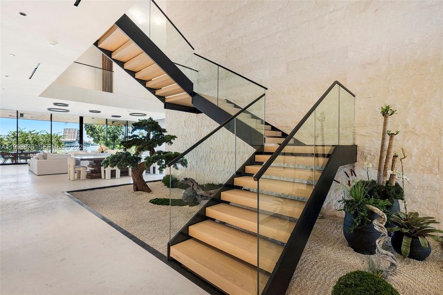 Community amenities in , Bay Harbor Islands (Image 57).