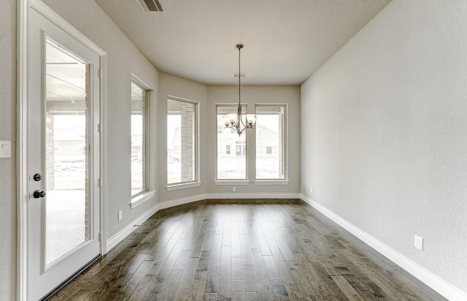 Spacious, unfurnished interior of a new home in Bridgeland 60′, Cypress (Image 20).