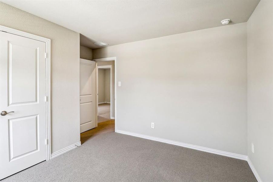 Photo is not of the actual home, but is an inspirational photo of builder’s model home and may depict options, furnishings, and/or decorator features that are not included. Photo is not of the actual home, but is an inspirational photo of builder’s model home and may depict options, furnishings, and/or decorator features that are not included.