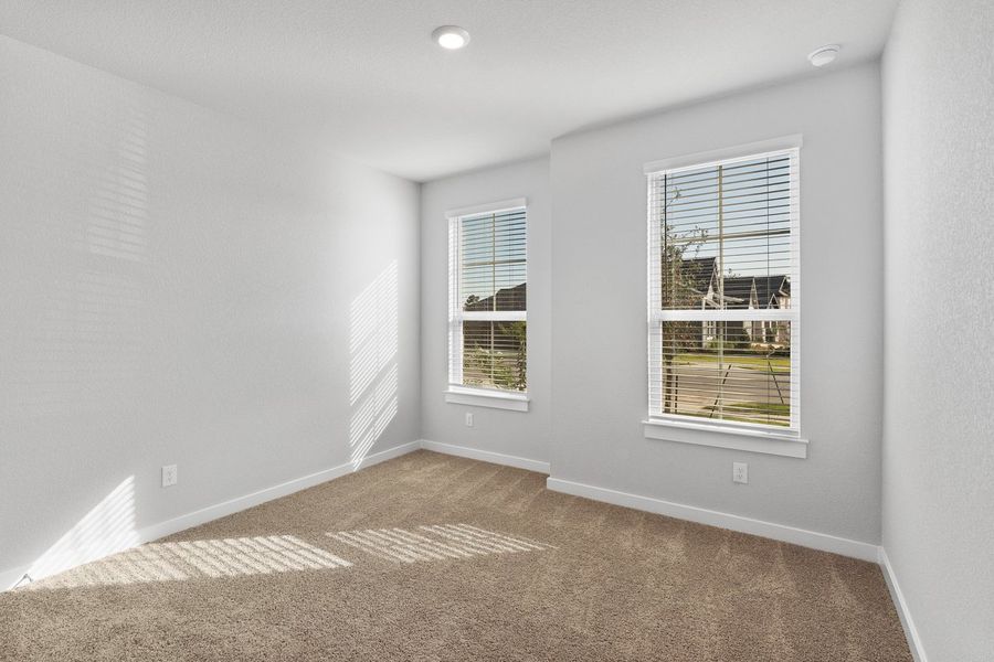 Spacious, unfurnished interior of a new home in Lariat, Liberty Hill (Image 29).