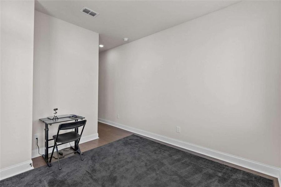 Spacious, unfurnished interior of a new home in , Peachtree Corners (Image 22). Spacious, unfurnished interior of a new home in , Peachtree Corners (Image 22).