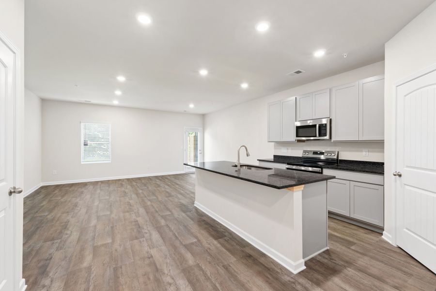 New Home in Palmetto, GA.  - Slide 3