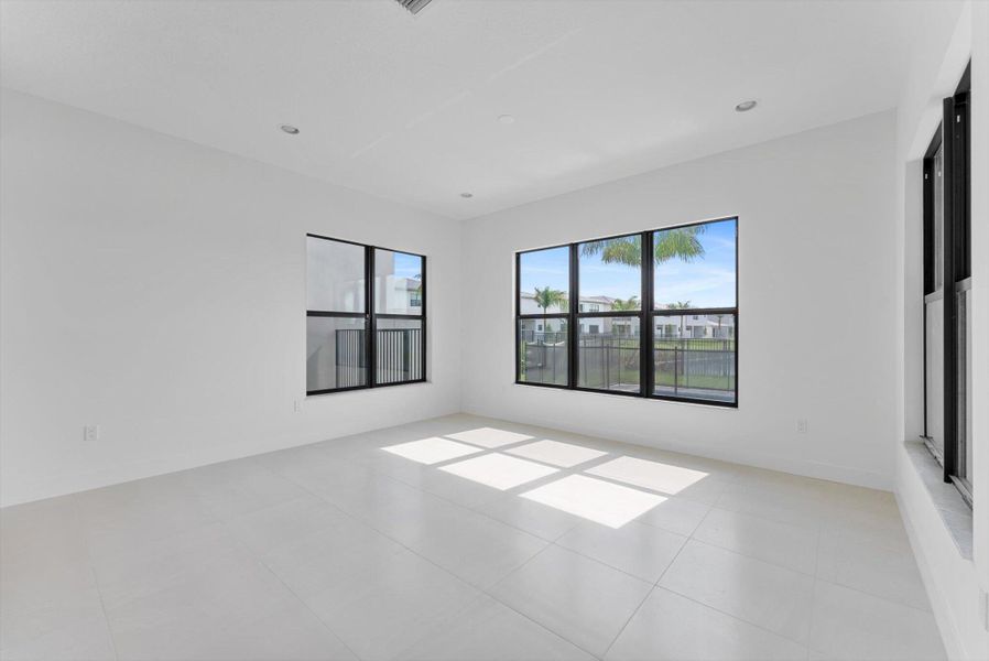 Spacious, unfurnished interior of a new home in , Boca Raton (Image 36). Spacious, unfurnished interior of a new home in , Boca Raton (Image 36).