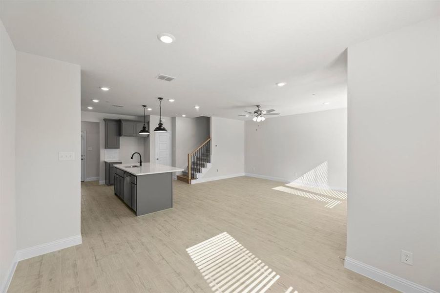 3009 Tall Pine-Dining-2