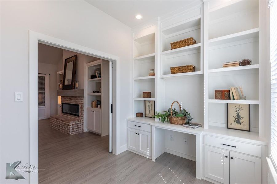 Furnished interior view inside a new home in , Abilene (Image 13).