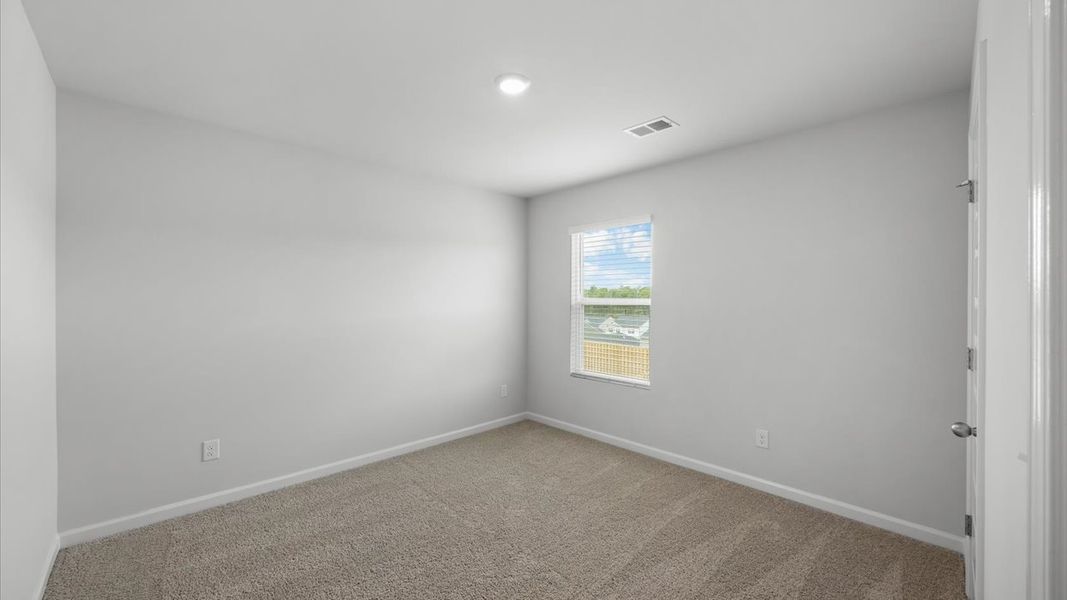 Spacious, unfurnished interior of a new home in Highland Hills, Graniteville (Image 24).