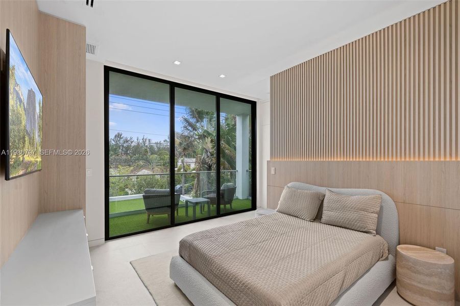 Image 49 of a home in .