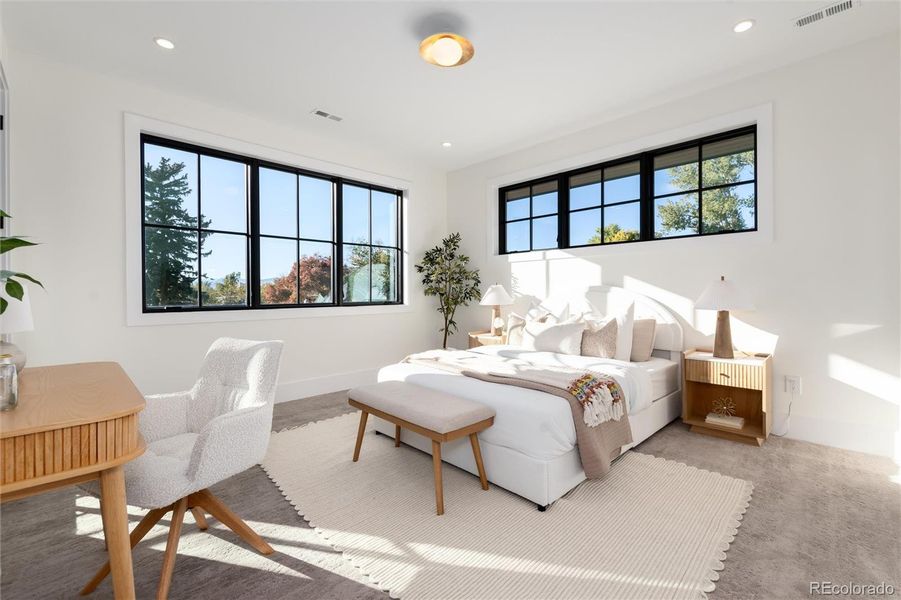 3rd upstairs bedroom with Mtn. views and balcony 3rd upstairs bedroom with Mtn. views and balcony